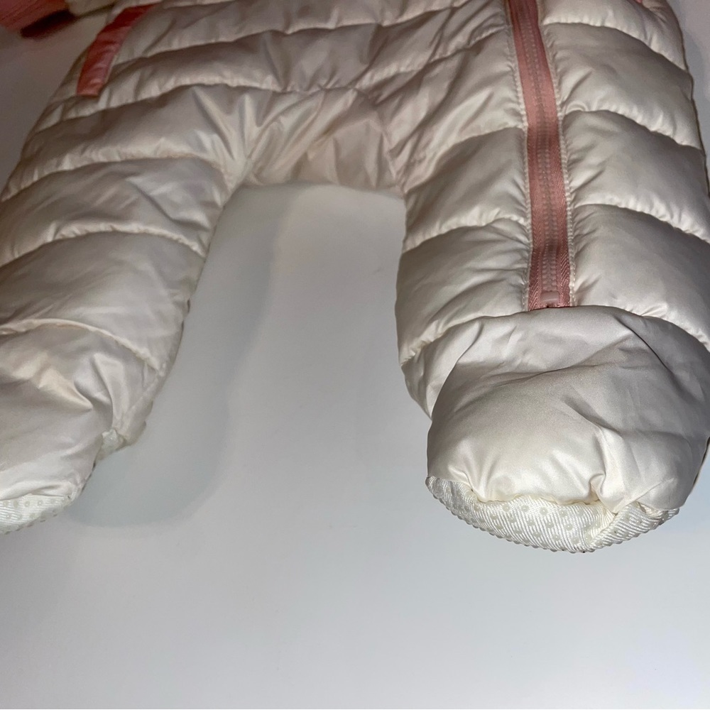 URBAN Republic Quilted Baby Bunting Sherpa Lined So That Baby Is Snug As A Bug - Picture 4 of 7